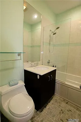 Sold by Remax City Square | media 13