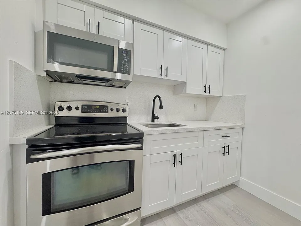 417 NW 2nd Ave #0