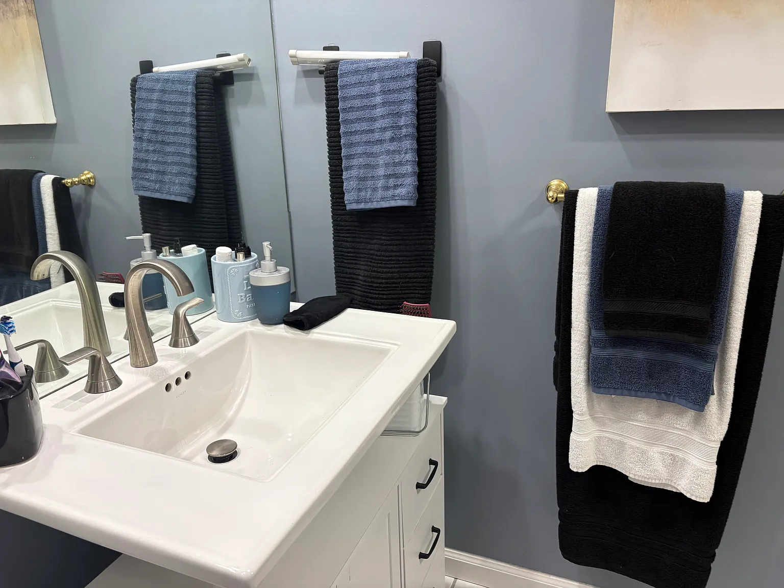 216 Bay Village Dr — Photo 3