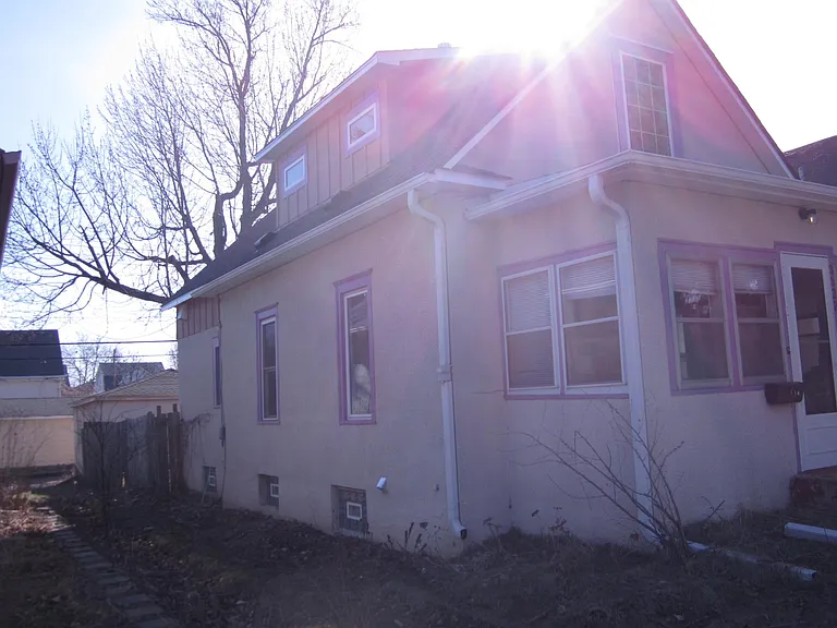 3622 Humboldt Ave N — Photo 33