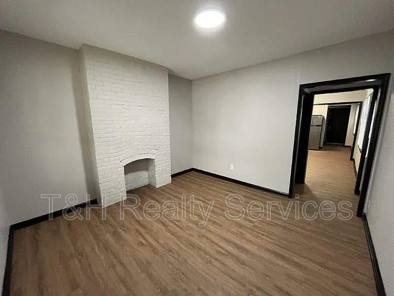 Building Photo - 1409 S Alabama St