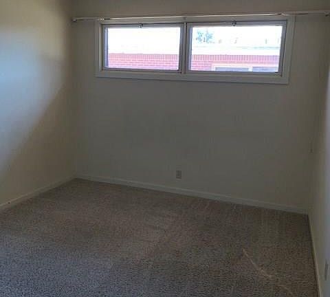 5th image of 1513 N Reid St