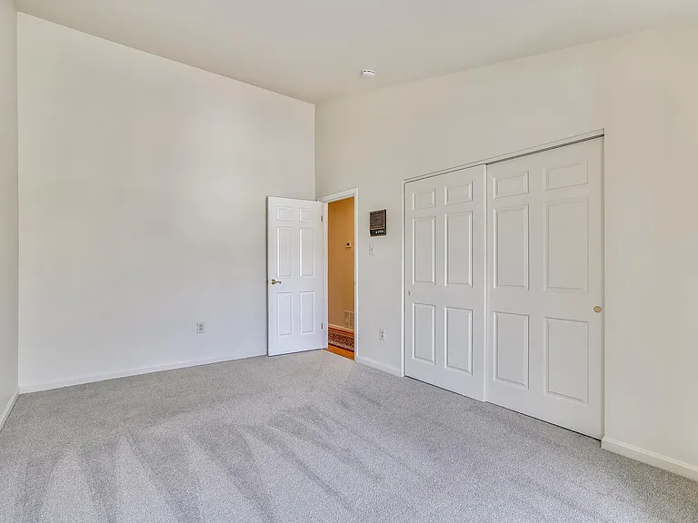 5205 Columbia Rd #9 — Photo 26