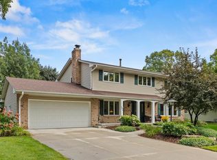 2804 McLeod St, Burnsville, MN 55337