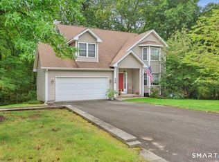 206 Walek Farms Rd, Manchester, CT 06040