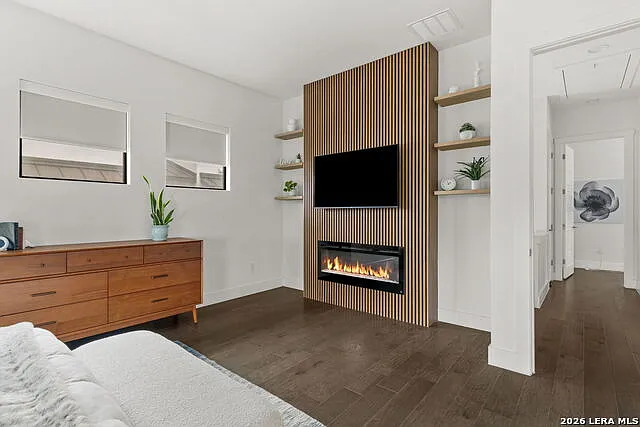 825 N Saint Marys St #301 — Photo 24