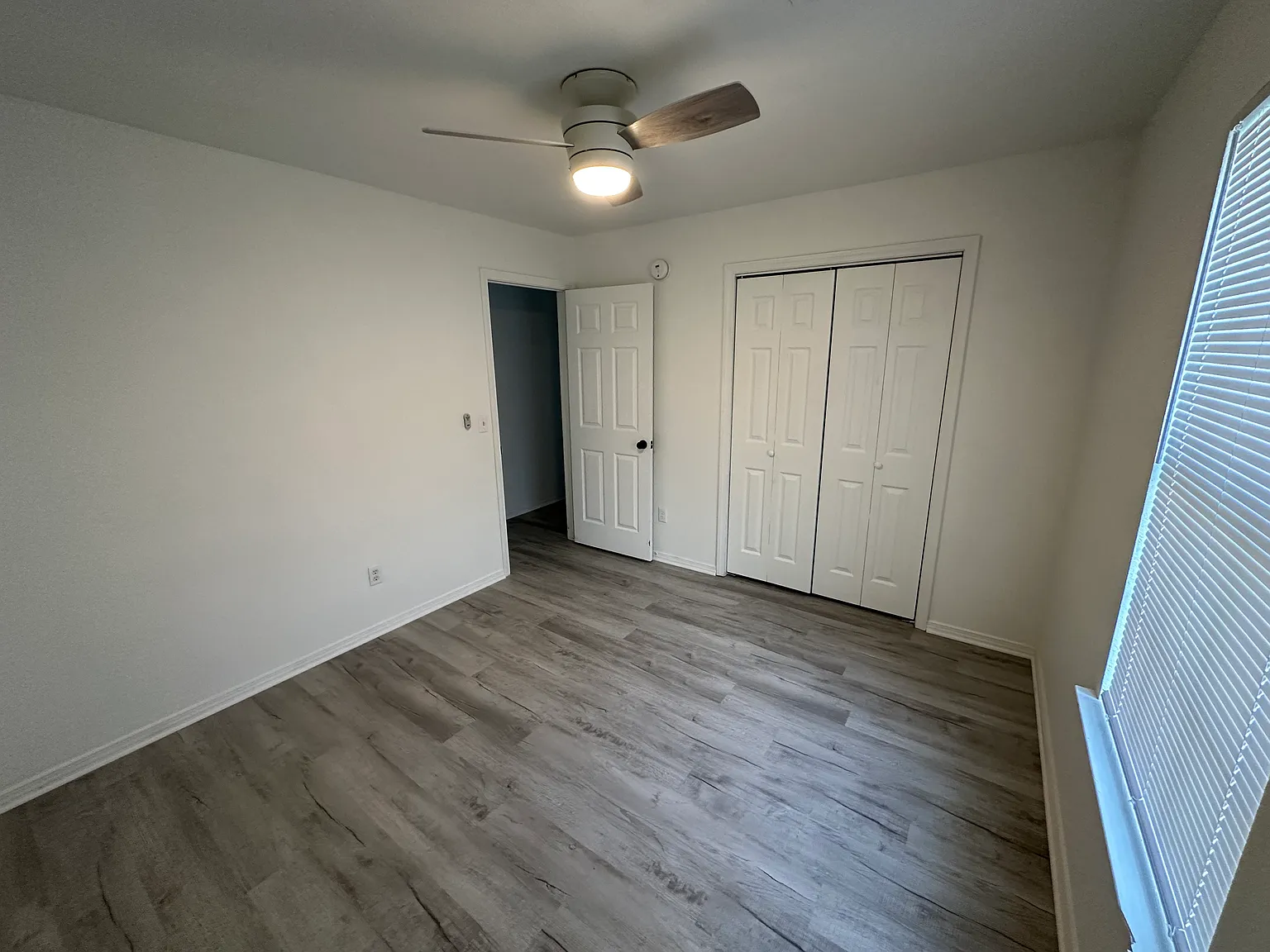 2 bed, 950 sqft, $1,100 — Photo 4