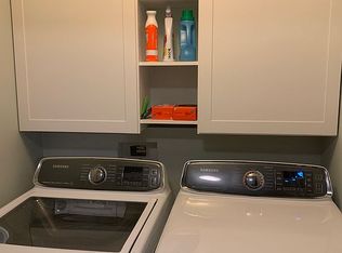 2804 S State St, Springfield, IL 62704