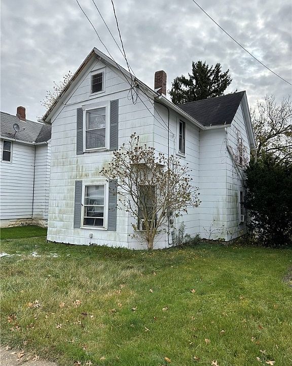 2nd image of 1072 Wooster Rd W