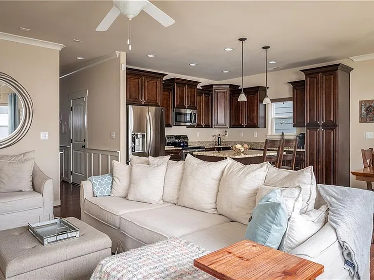 225 Floridays Way — Photo 13