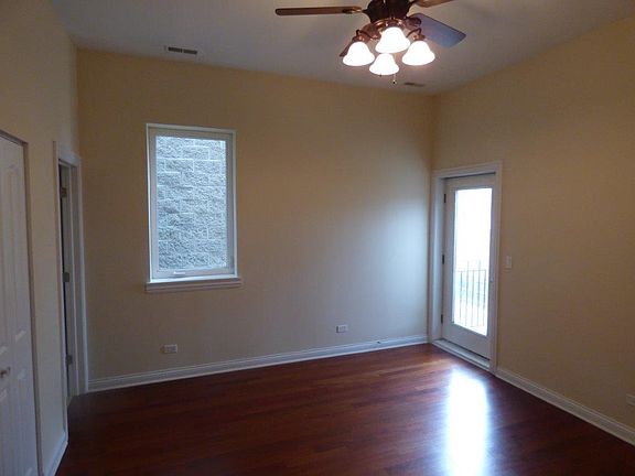 4th image of 1600 N Nagle Ave #2