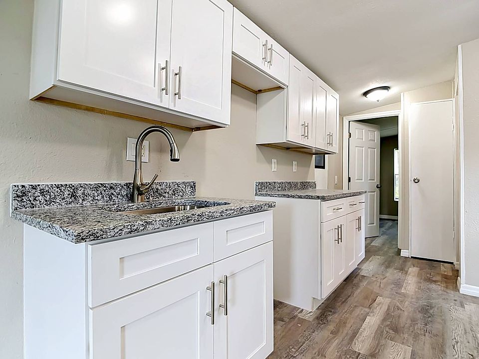 1st image of 431 Heron Holw