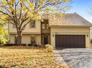 1004 N West St, Naperville, IL 60563