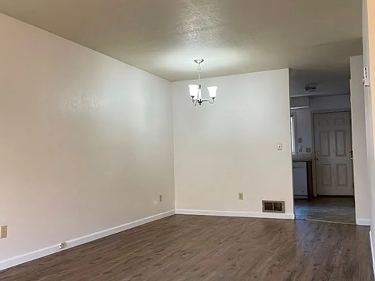 1714 Lakeview Ave — Photo 2