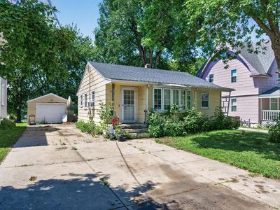 107 Oak Ave N, Maple Lake, MN, 55358