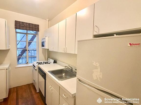 3rd image of 151 E 90th St APT 2D