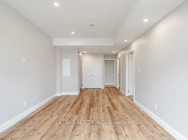 659 Donat St #B01 — Photo 19