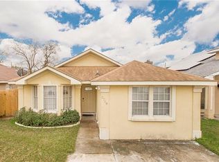 2716 Max Dr, Harvey, LA 70058