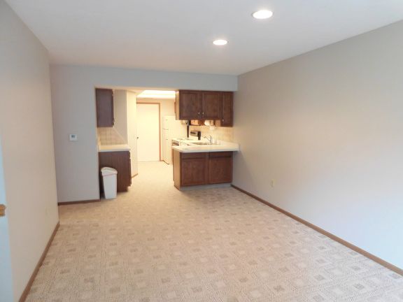 Kitchen/dining space