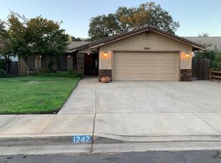 1242 River Bluff Dr, Oakdale, CA