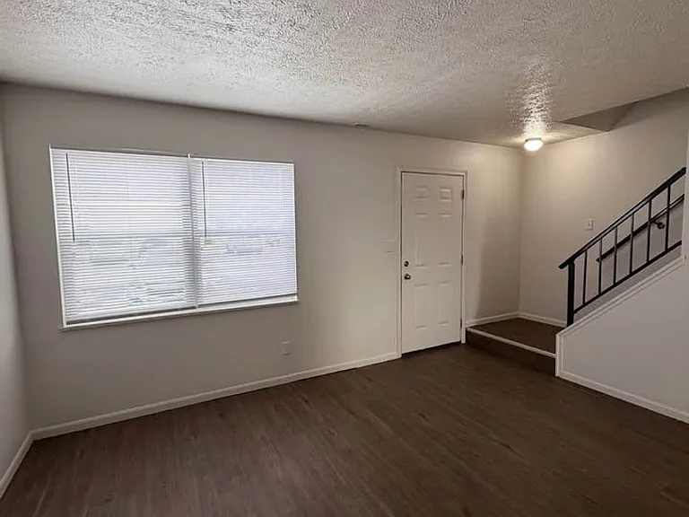 Jefferson Crossing Townhomes — Photo 38