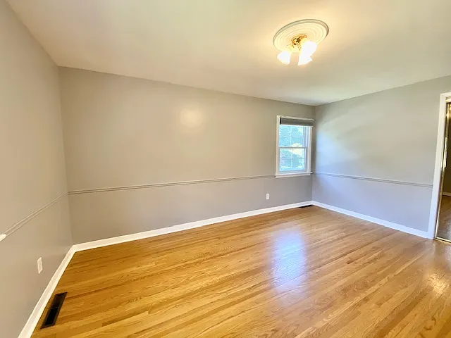 843 Driftwood Rd — Photo 17