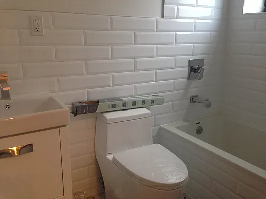 Rented by Elite NY Holdings | media 50