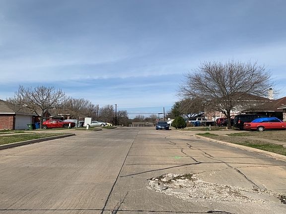 4th image of 2604 Pearl St