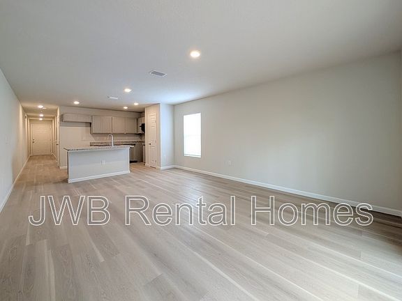 4th image of 5560 Paris Ave Unit 2
