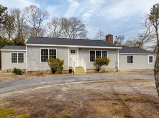 22 Brian Ln, Barnstable, MA 02630
