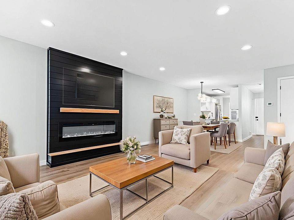 1st image of 570 Woodhill Dr APT 60