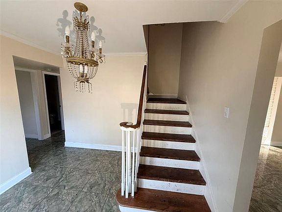3rd image of 4734 Saint Bernard Ave