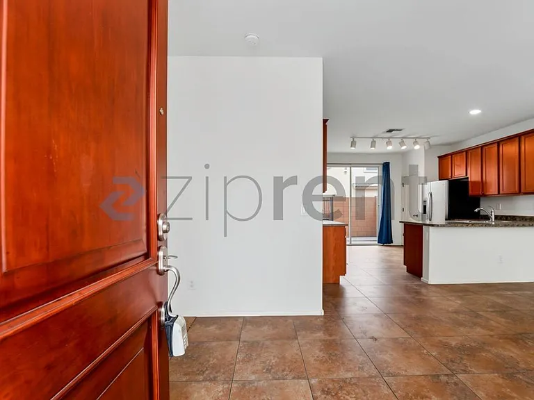 4028 E Tulsa St — Photo 5