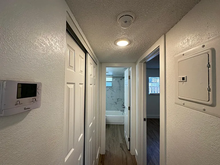 2331 Arthur St #5 — Photo 9