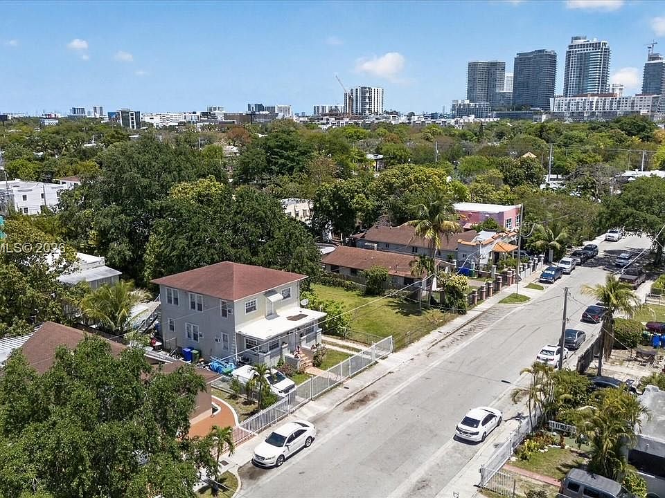 1st image of 267 NW 31st St