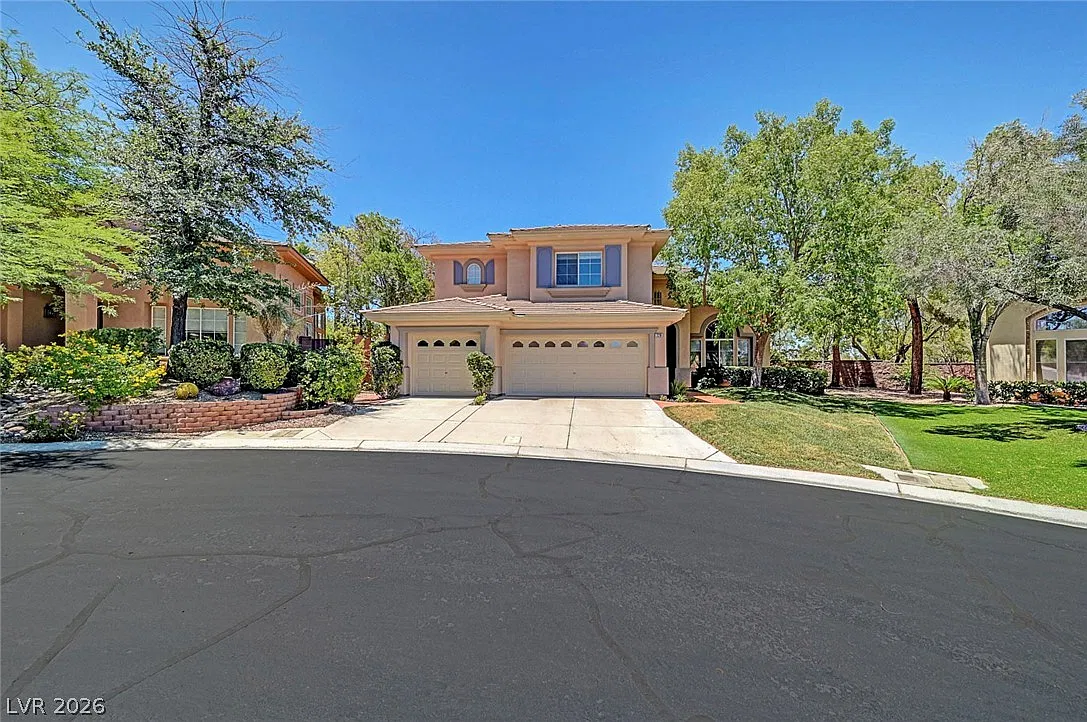 5 bed, 4.5 bath, 3460 sqft, $3,990 — Photo 2