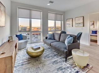 Ora, Hackensack, NJ 07601