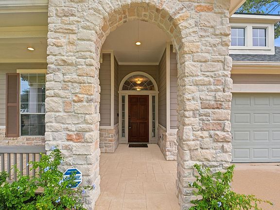 4th image of 18843 Magnolia Arbor Ln