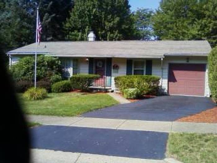 1st image of 41 Pinedale Ave