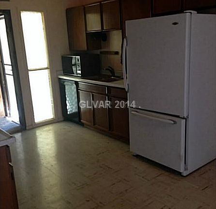 5th image of 6256 Fairwood Ave