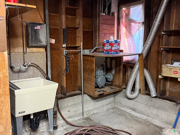 171 Alexander Ave — Photo 19