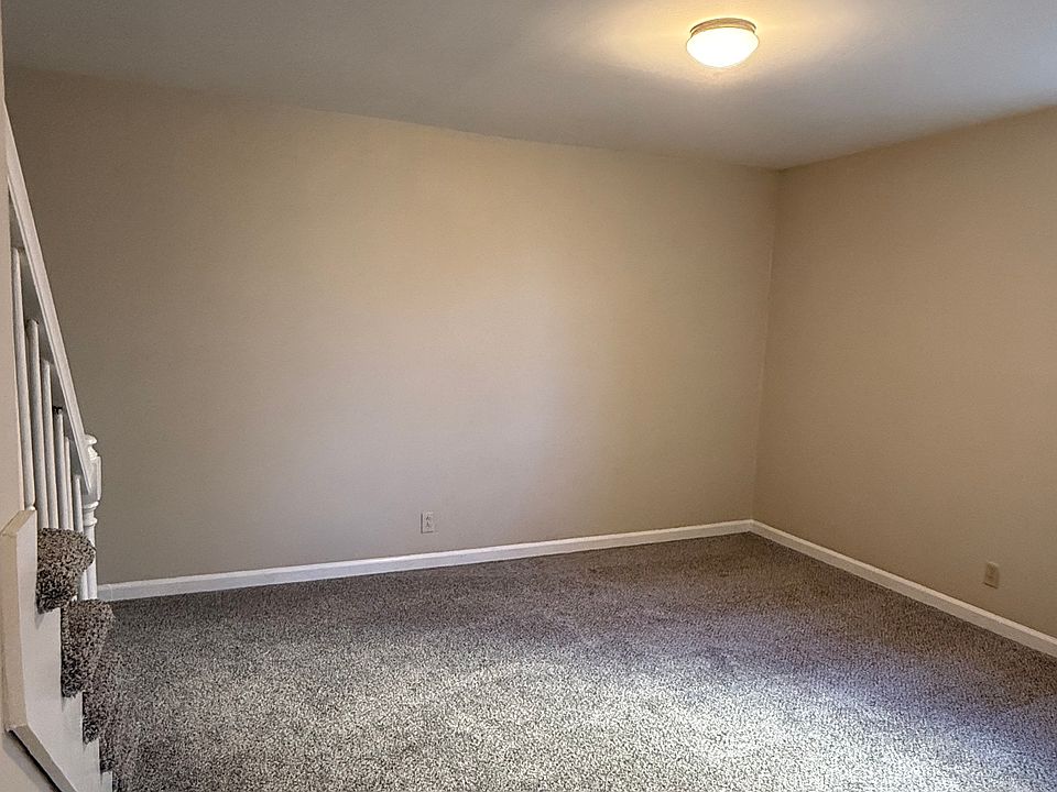 1st image of 413 Oak Forge Dr