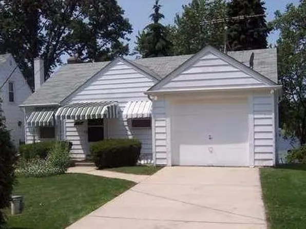 5168 Happy Hollow Dr, Manchester, MI 48158