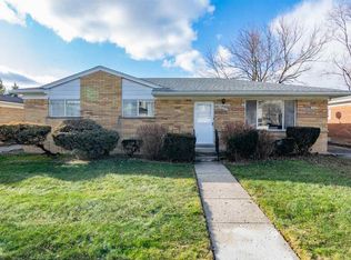 25501 Gardner St, Oak Park, MI 48237