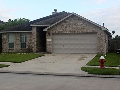 698 Columbia St, Alvin, TX, 77511