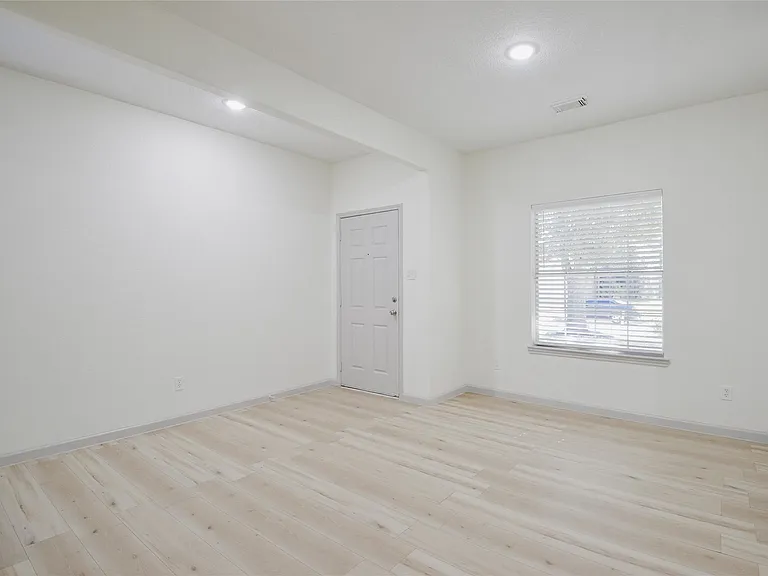 6627 Stonecross Creek Ln — Photo 7