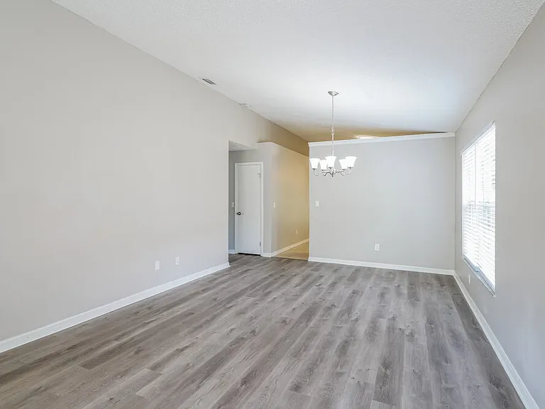 1831 Coyote Pl — Photo 5