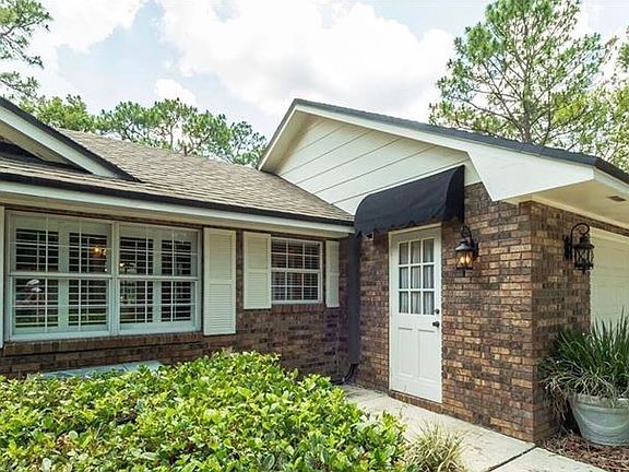 3rd image of 300 Buttonwood Ct