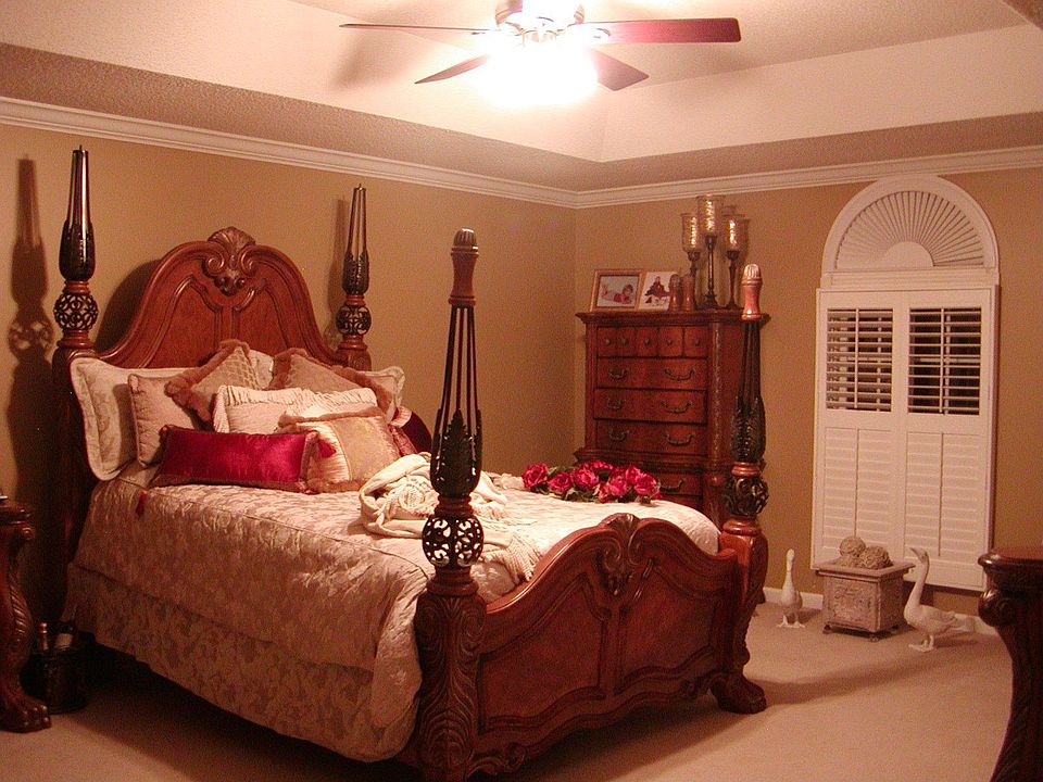 Master Bed Room