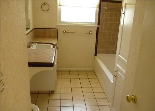 670 Highlander Dr — Photo 3